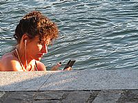 Basel Ren nehri kıyısı